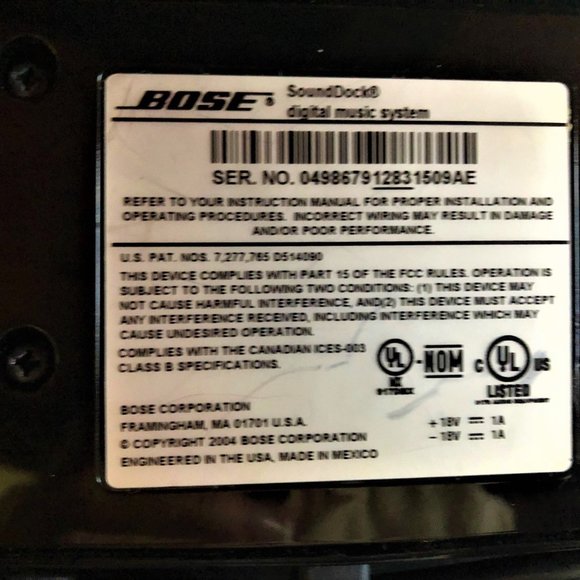 Bose Digital SoundDock  Digital Music System - Picture 3 of 4